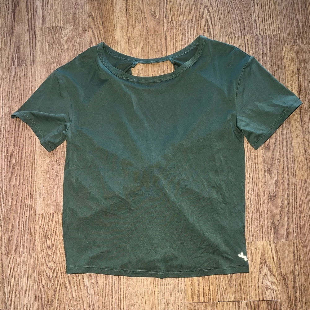 Workout Top - Picture 2 of 3